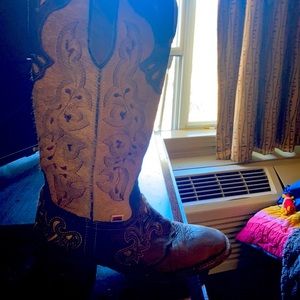 Size7 women’s boots